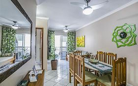 Apto 22E ar condicionado e ventilador, 2 quartos, churrasqueira, elevador e piscina